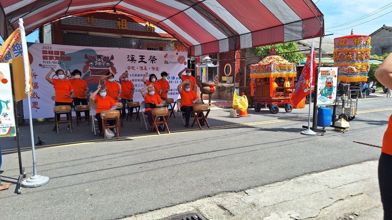 LINE_ALBUM_2023106_231008_39